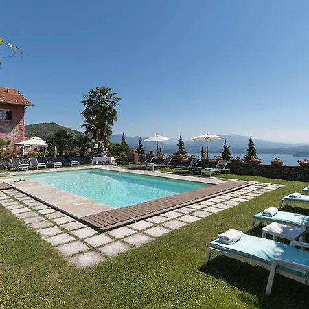 San Salvatore Sleeps 4 With Pool