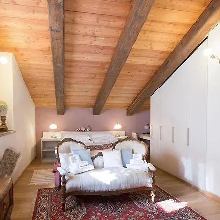 San Salvatore Sleeps 4 With Pool