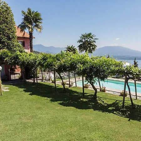 San Salvatore Sleeps 4 With Pool