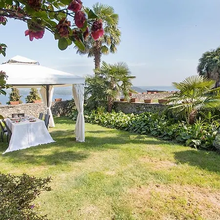 San Salvatore Sleeps 4 With Pool Appartamento Massino Visconti